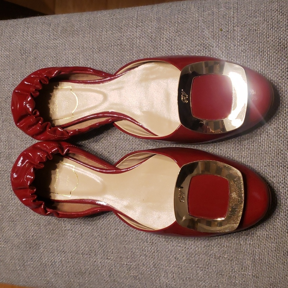 Roger Vivier ballet flats